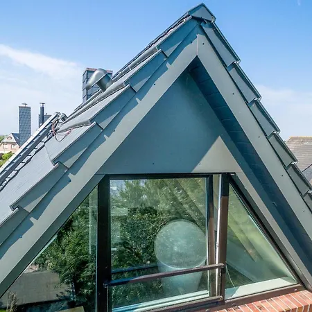 Willms Living Long House